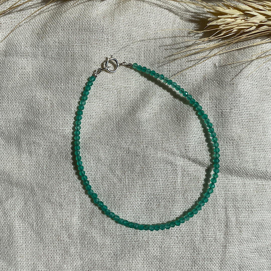 Gemstone beaded bracelet- Green Onyx - July alt birthstone