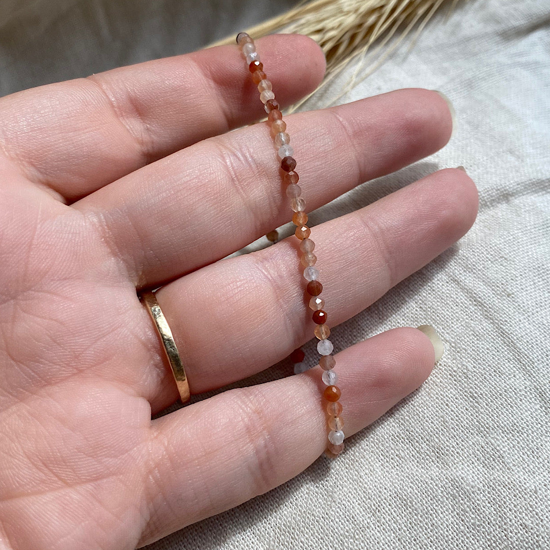 Gemstone beaded bracelet - Carnelian