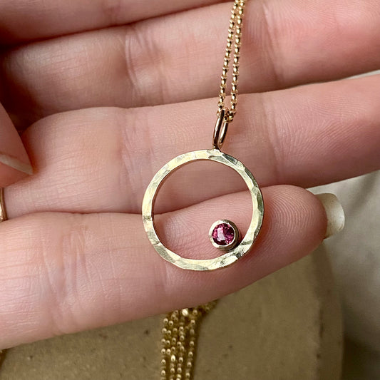 New - Solid 9ct Yellow Gold and Rhodilite Garnet sparkle necklace