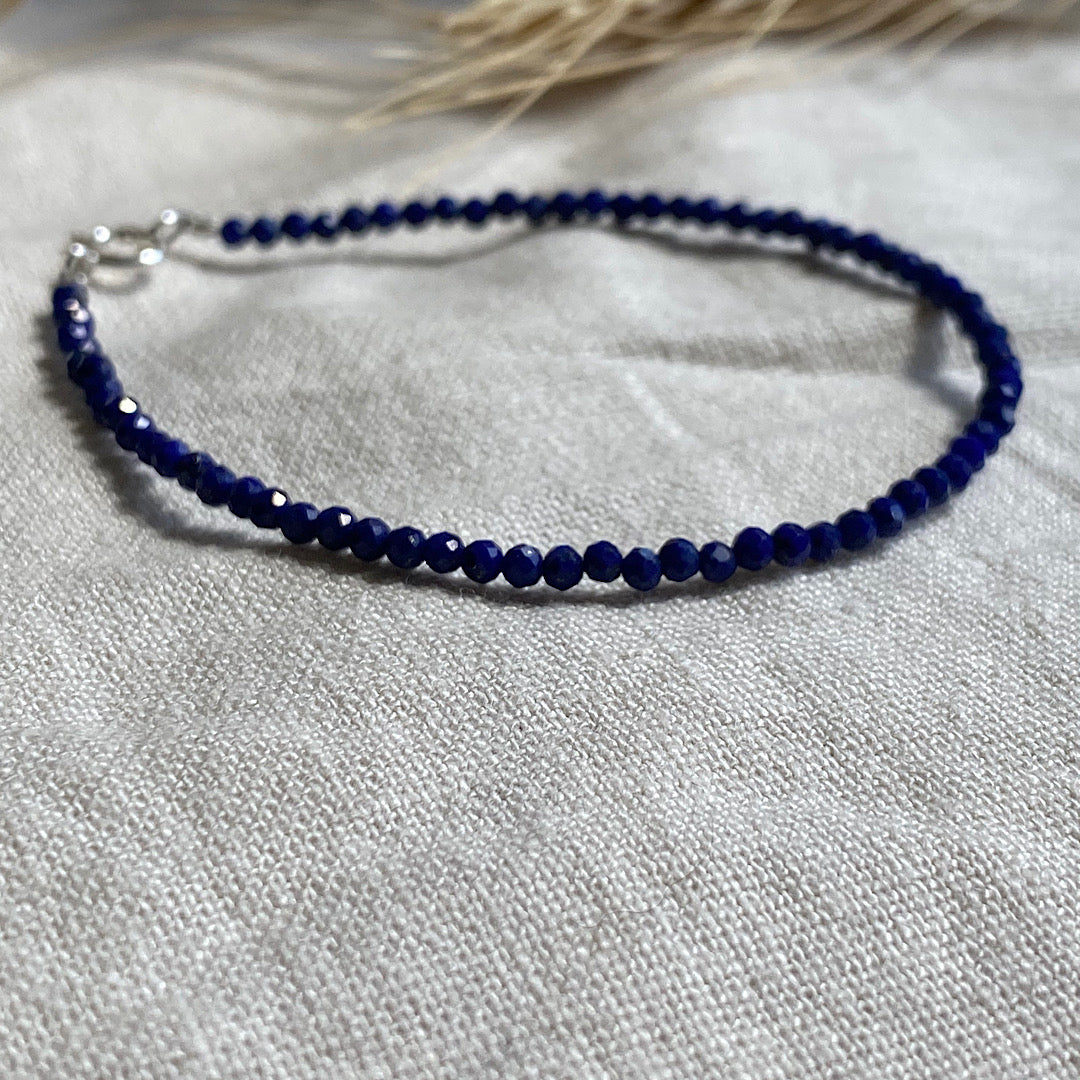 Gemstone beaded bracelet - Lapis Lazuli - December alt birthstone