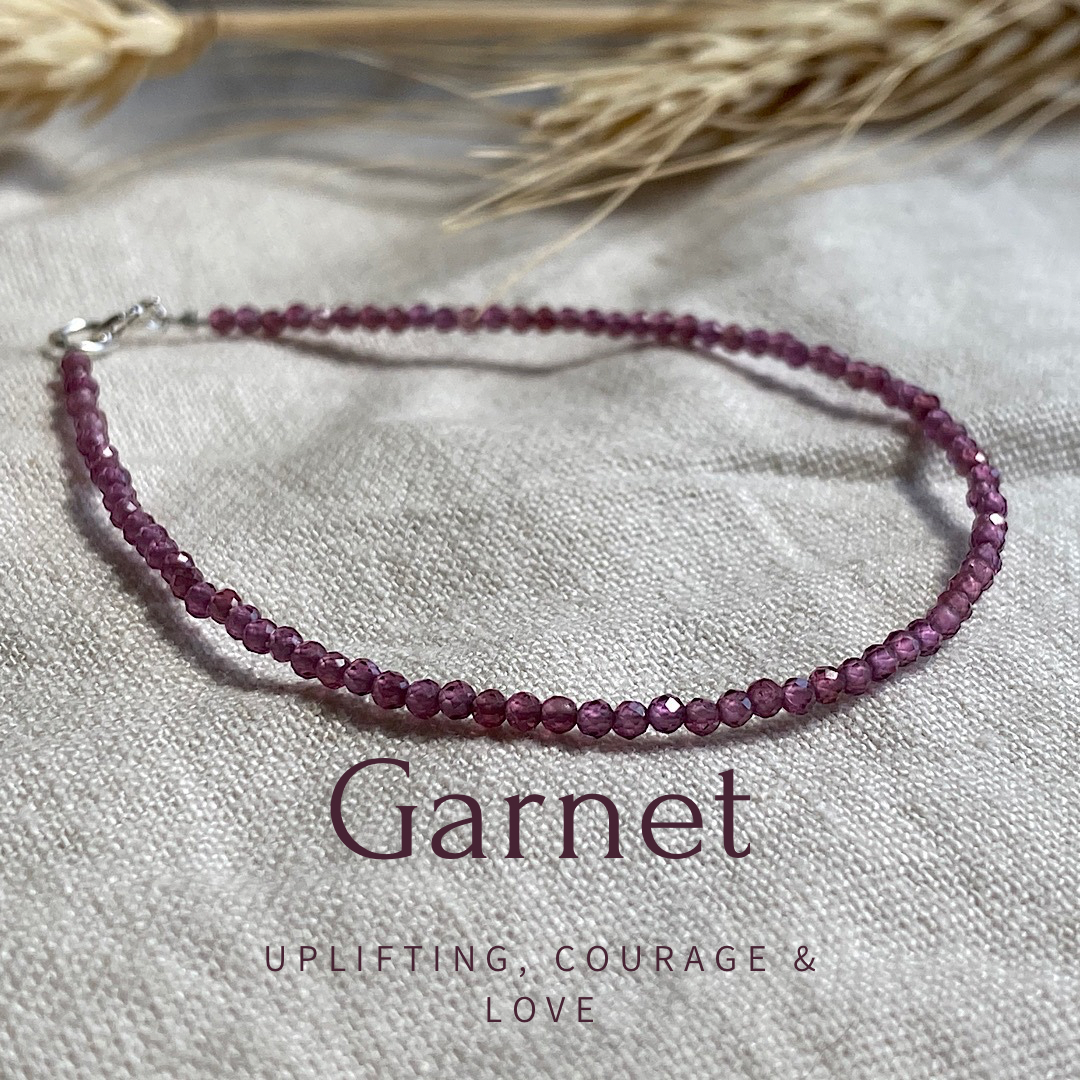 Gemstone beaded bracelet - Garnet - January birthstone