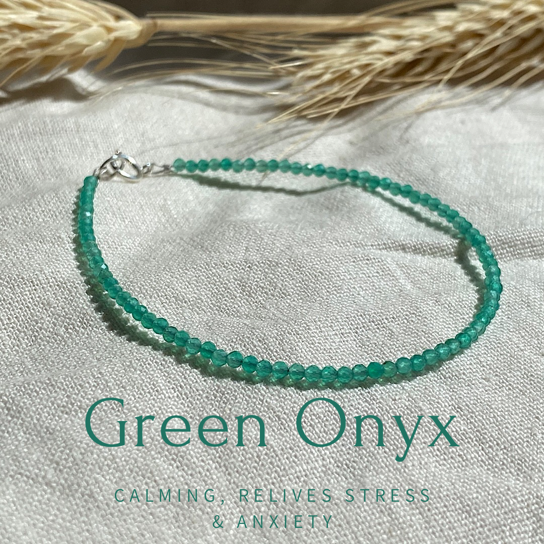 Gemstone beaded bracelet- Green Onyx - July alt birthstone