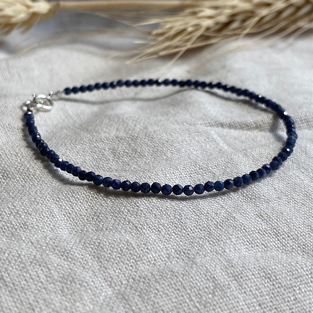 Gemstone beaded bracelet - Sapphire - September birthstone