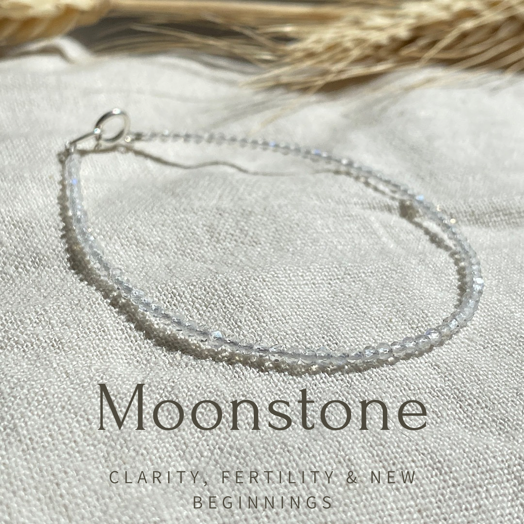 Gemstone beaded bracelet - Moonstone - June alt birthstone